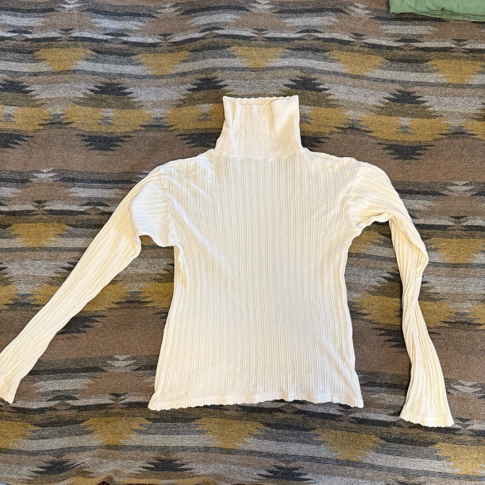 Rudy Jude Pointelle Turtleneck size Small